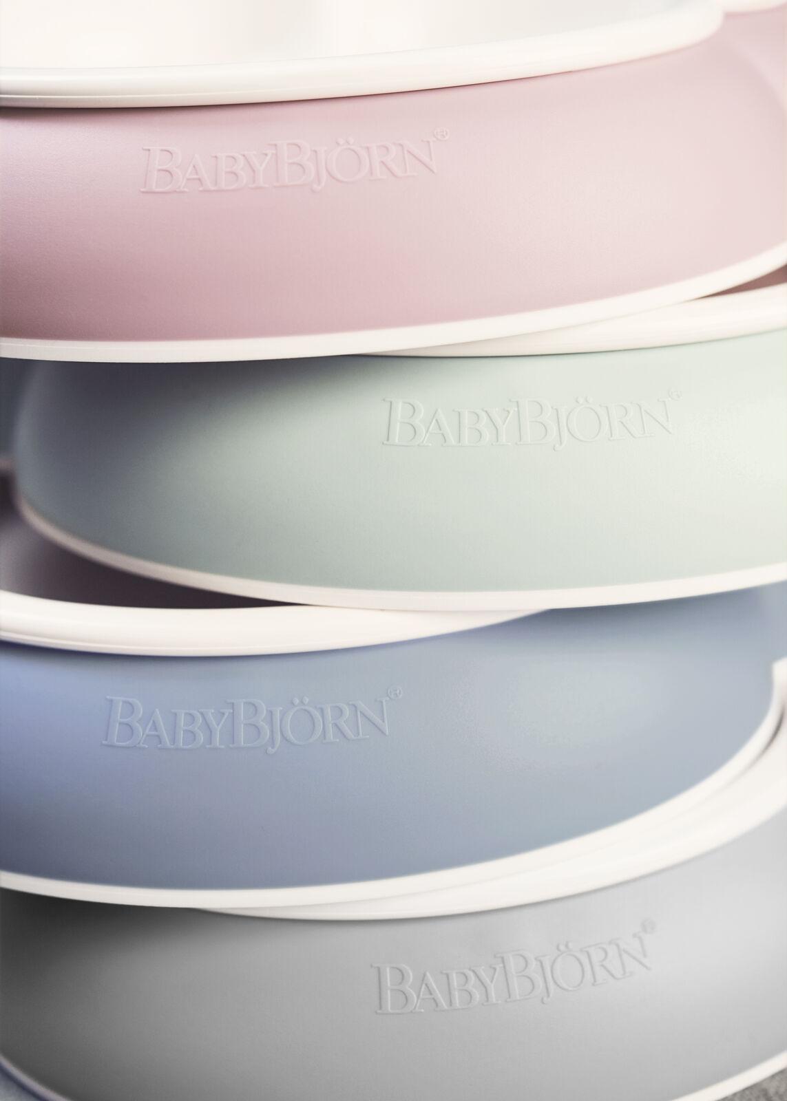 Baby plates in pastel colours - BabyBjörn