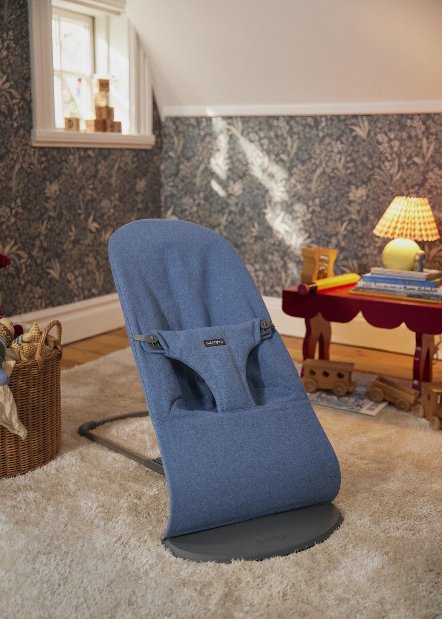 Bouncer Bliss in Blue Woven Mélange - BabyBjörn