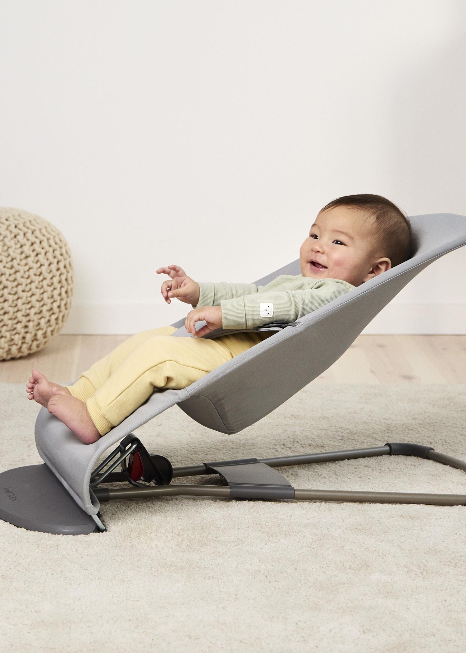 Bouncer Balance Soft in Light grey Woven/Jersey Trifabric - BabyBjörn
