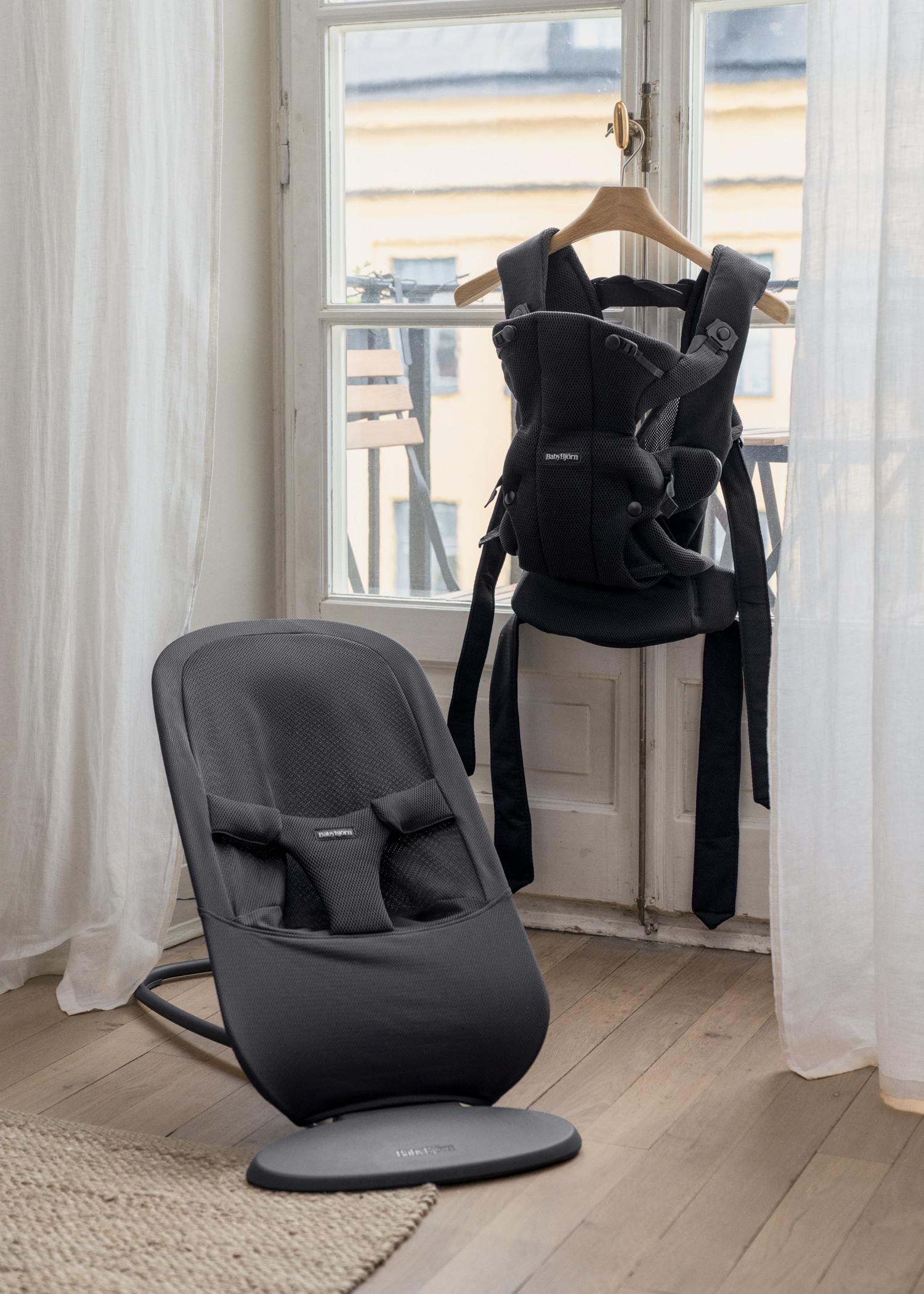 Bouncer Begin in dark grey airy mesh and Baby Carrier Hold in matching colour and fabric - BabyBjörn