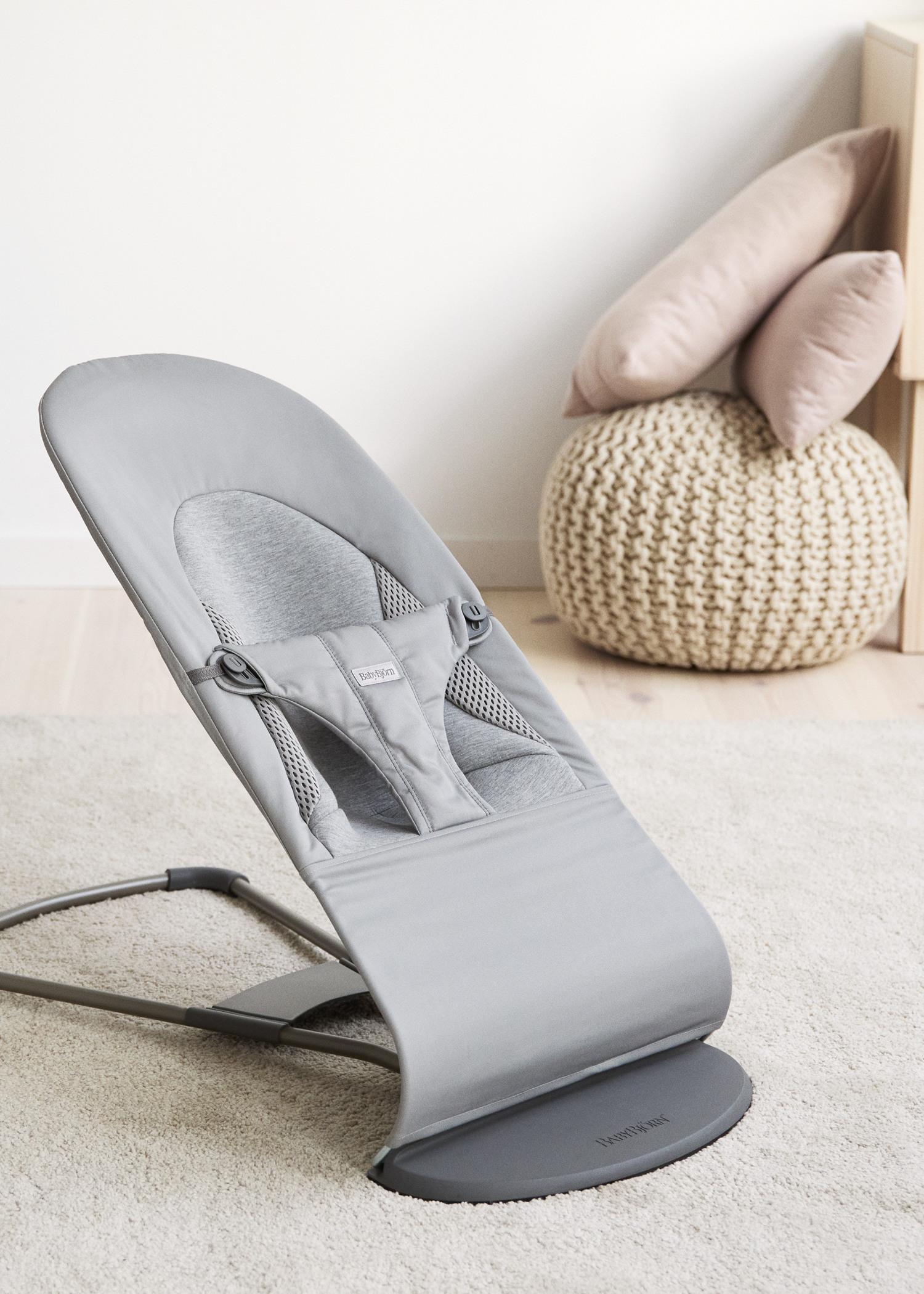 Bouncer Balance Soft in Light grey Woven/Jersey Trifabric - BabyBjörn