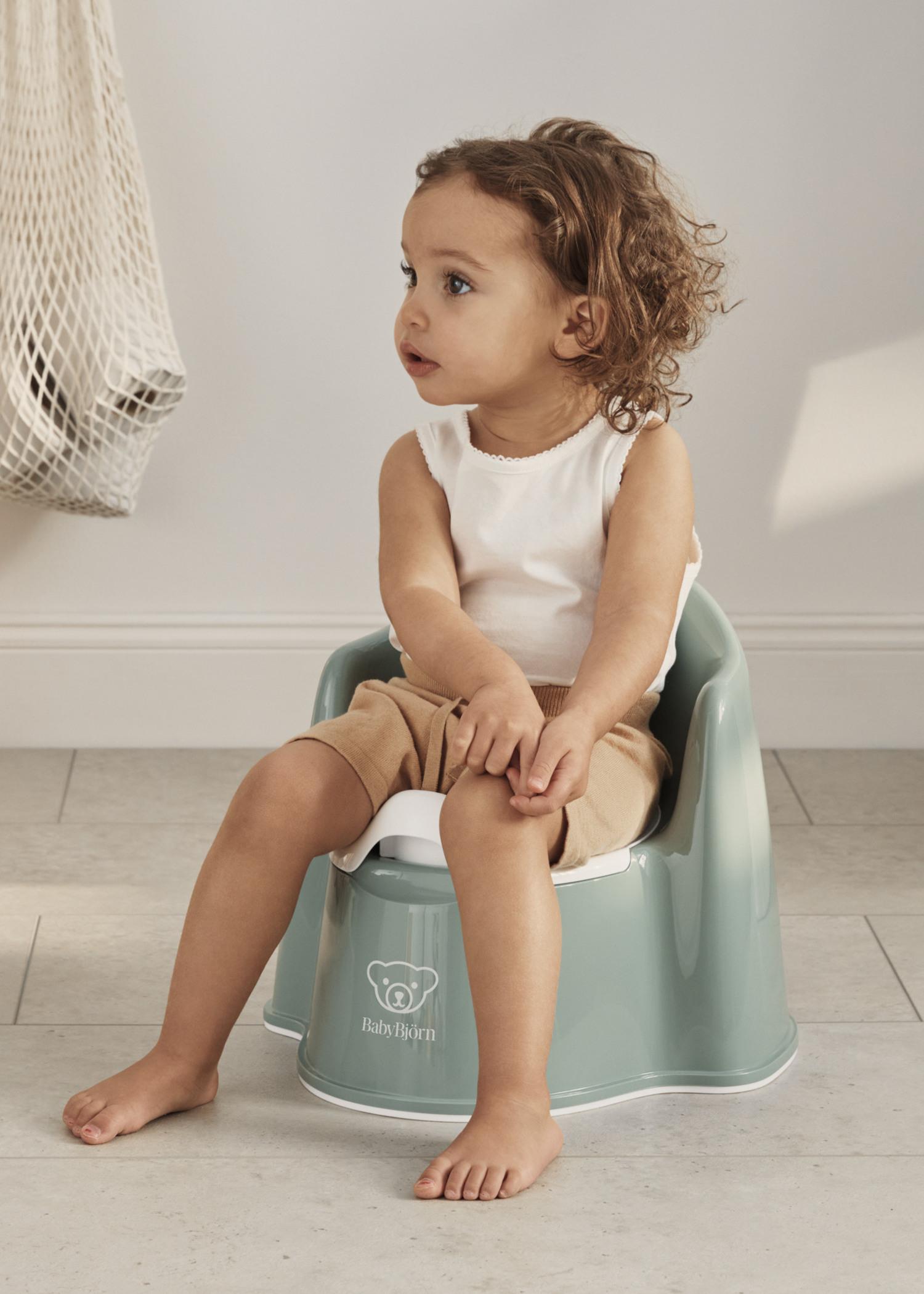 Potty Chair Deep green/White with removable inner potty - BabyBjörn