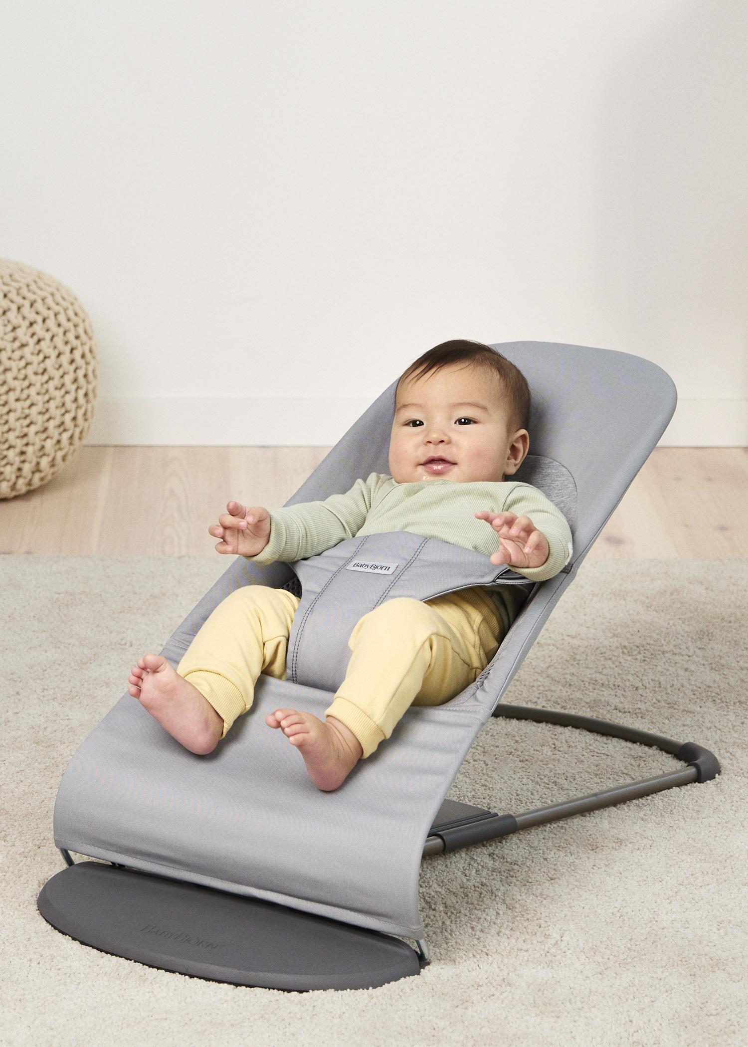 Bouncer Balance Soft in Light grey Woven/Jersey Trifabric - BabyBjörn