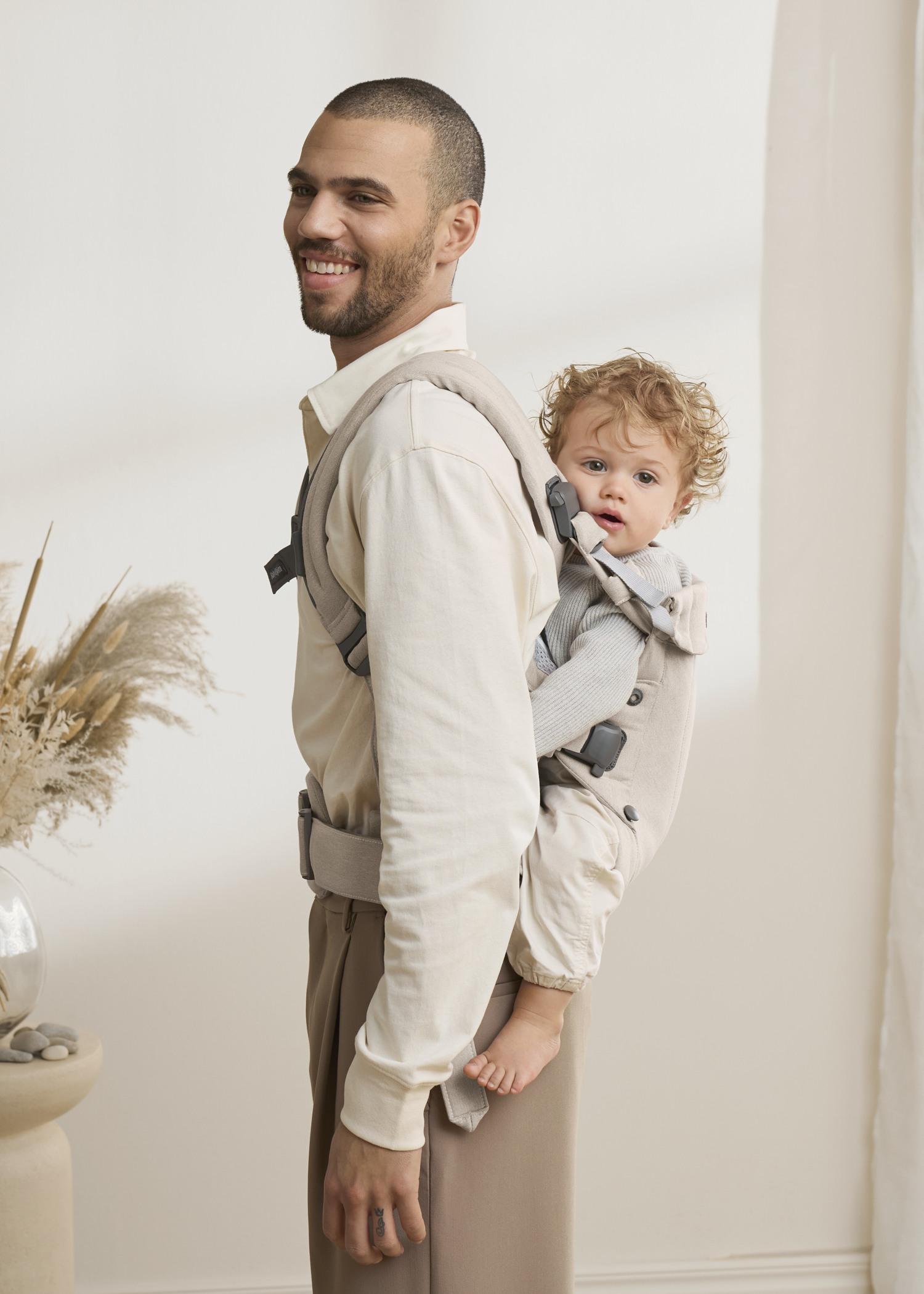 Baby Carrier Harmony in Light Beige Woven Mélange - BabyBjörn