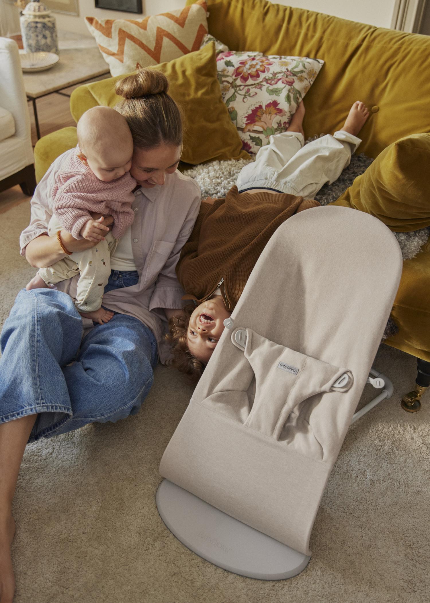 Bouncer Bliss in Light beige Woven Mélange - BabyBjörn