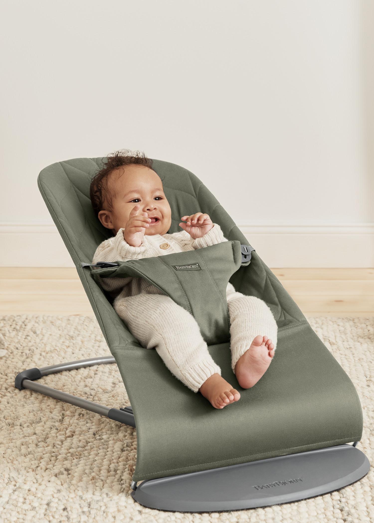 BabyBjörn Bouncer Bliss Dark Green Petal Quilt