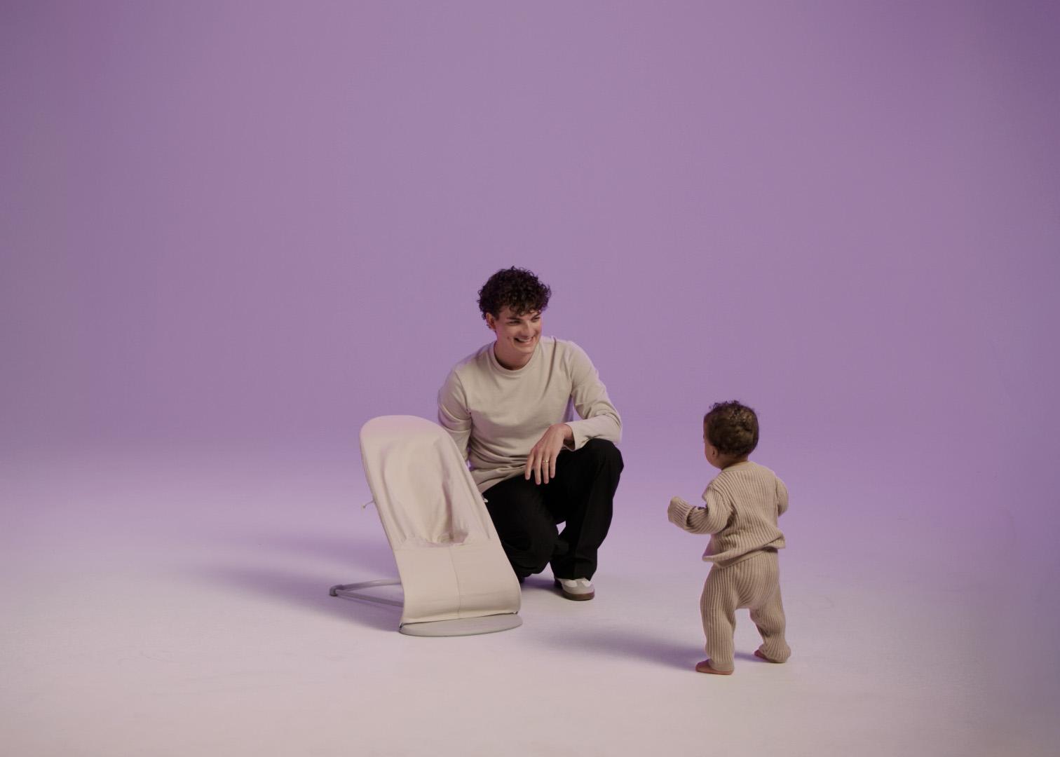 How to change the bouncer to a toddler chair