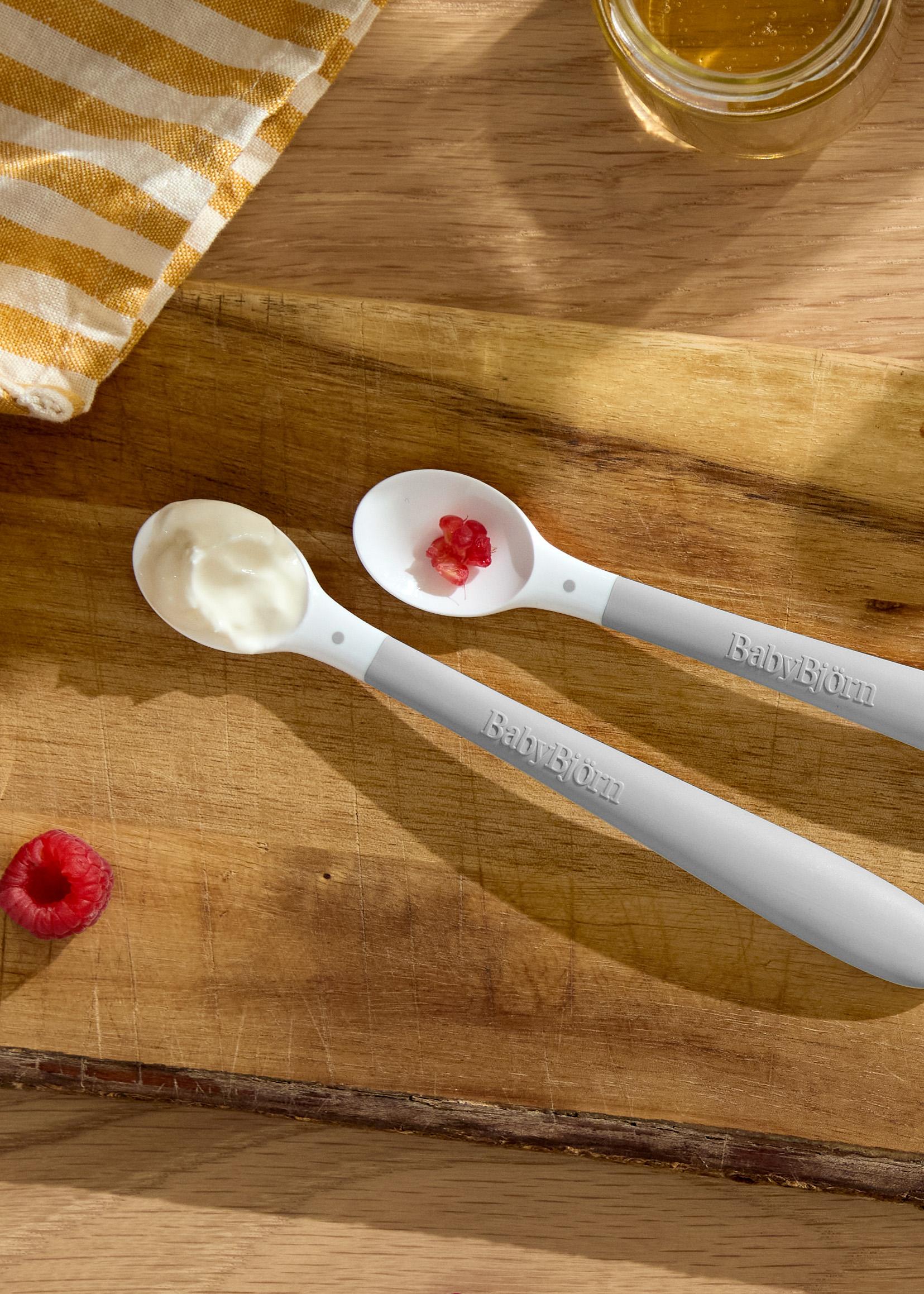 Baby Feeding spoon in grey 2-pack - BabyBjörn