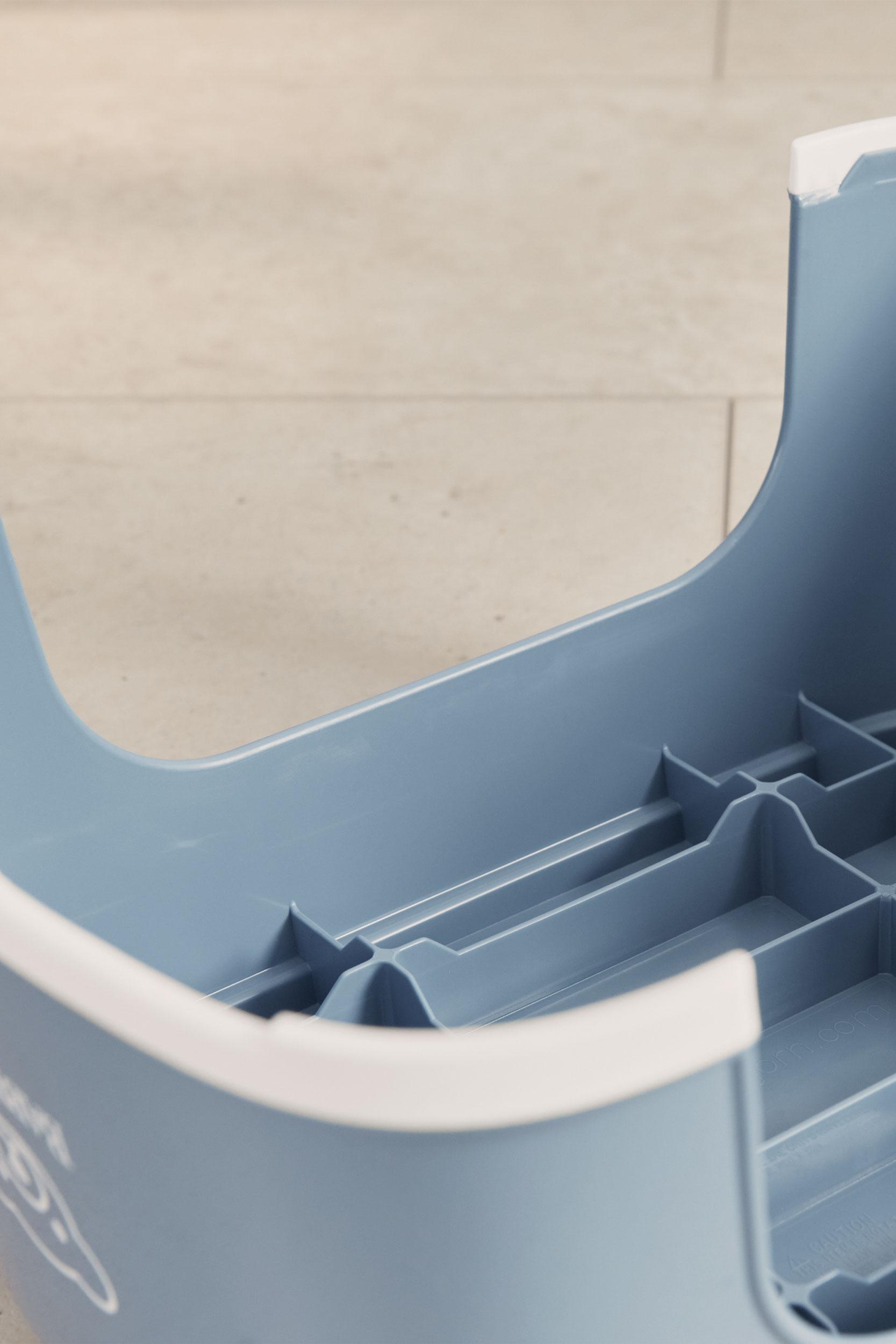 Step Stool Deep blue/White