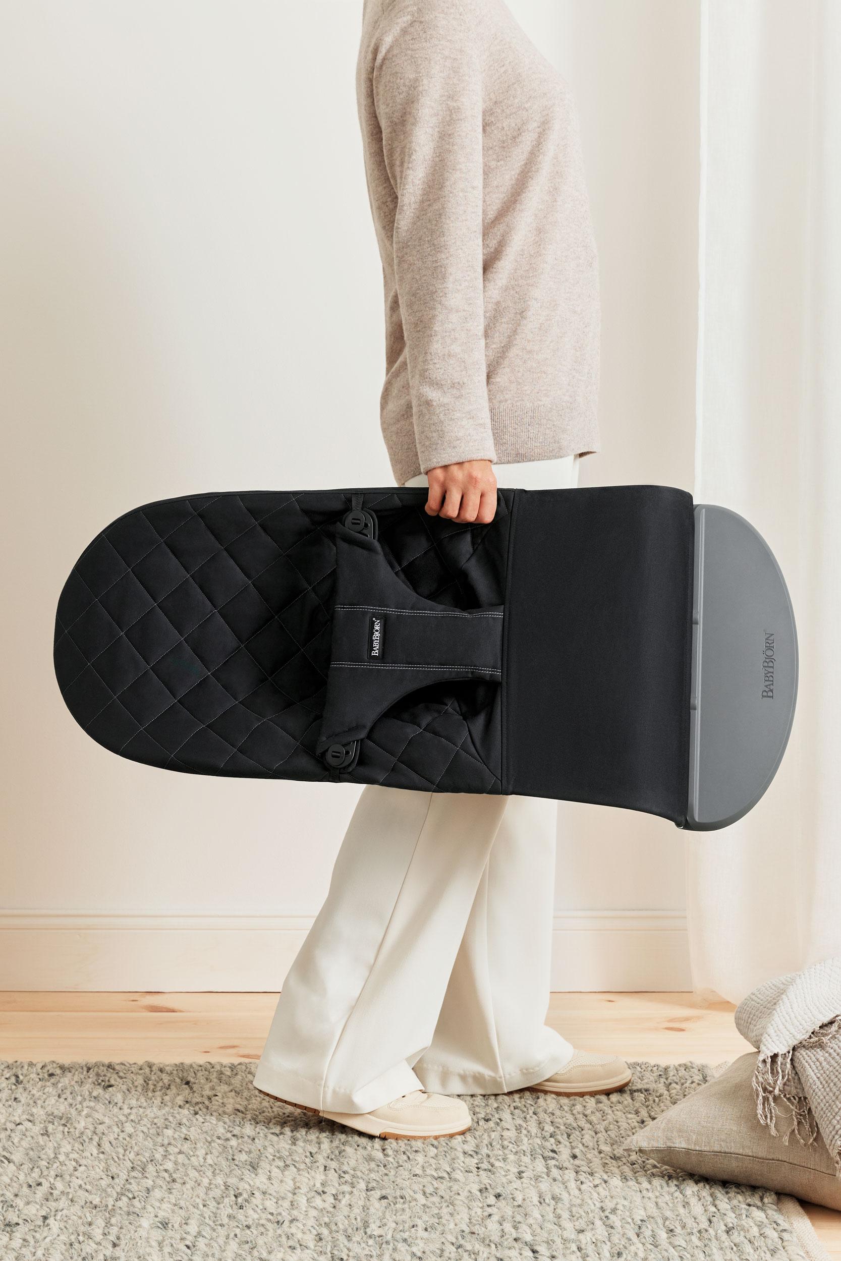 Bouncer Bliss Black - Cotton, Classic quilt - Dark gray frame BabyBjörn
