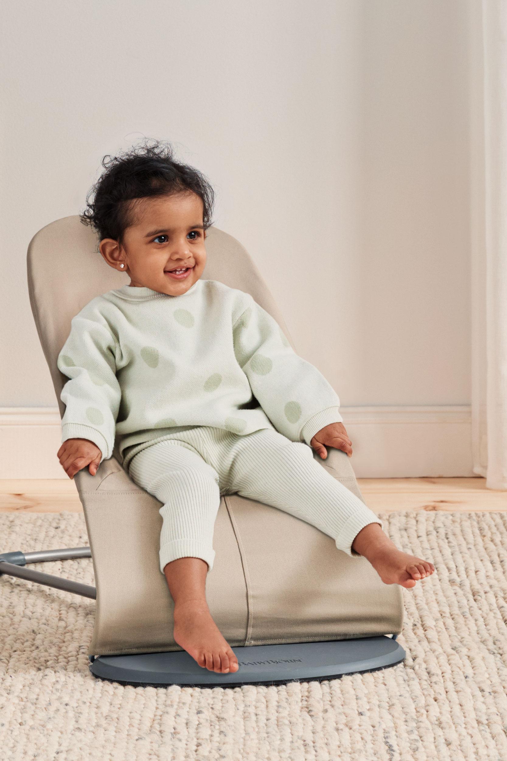 Bouncer Balance Soft Khaki Geige BabyBjörn