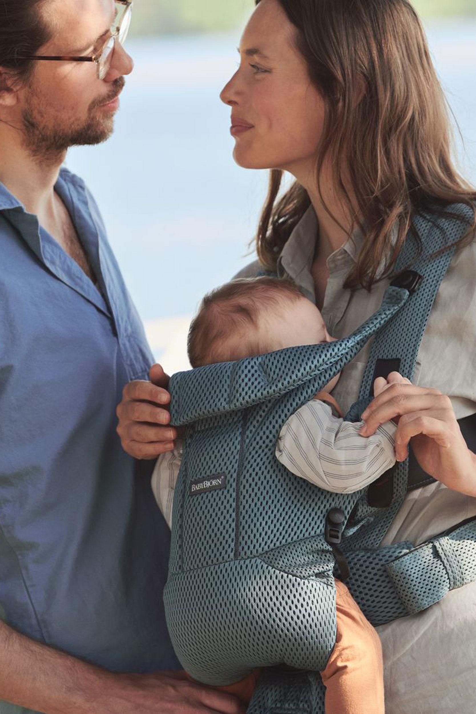 Baby Carrier Free Sage Green BabyBjörn
