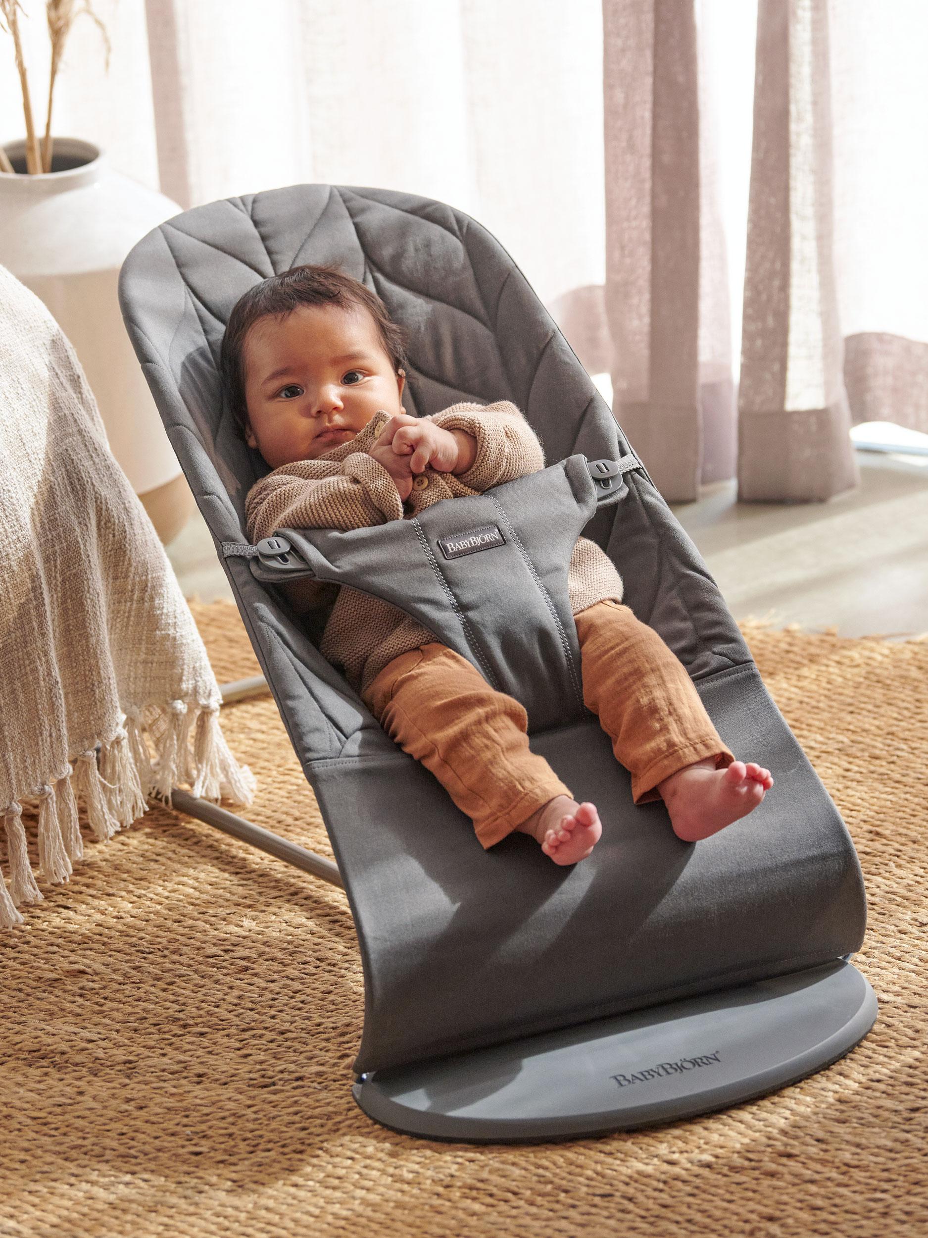 Bouncer Bliss Anthracite - Cotton, Petal quilt