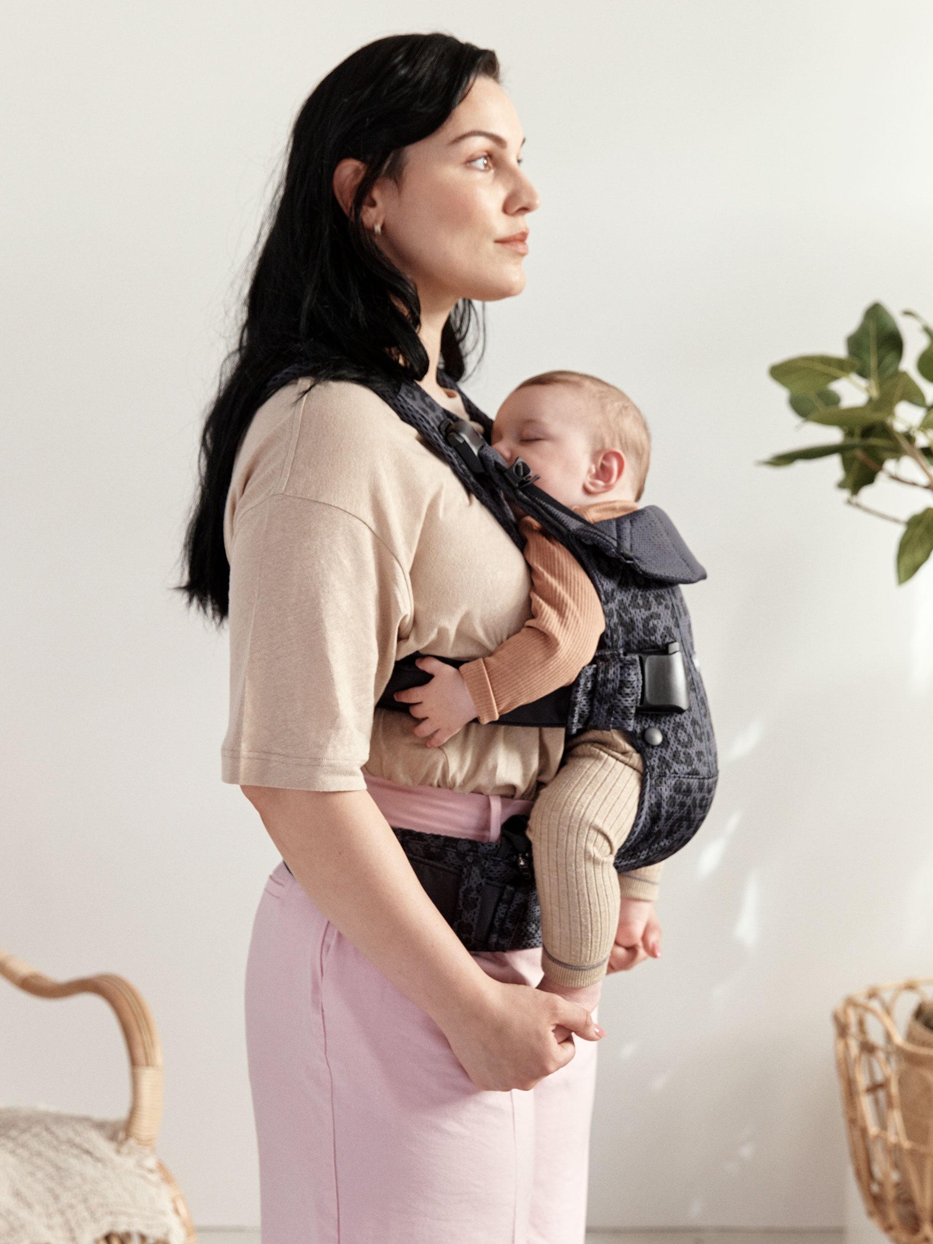 BabyBjörn Baby Carrier One Air Anthracite Leopard 3d Mesh
