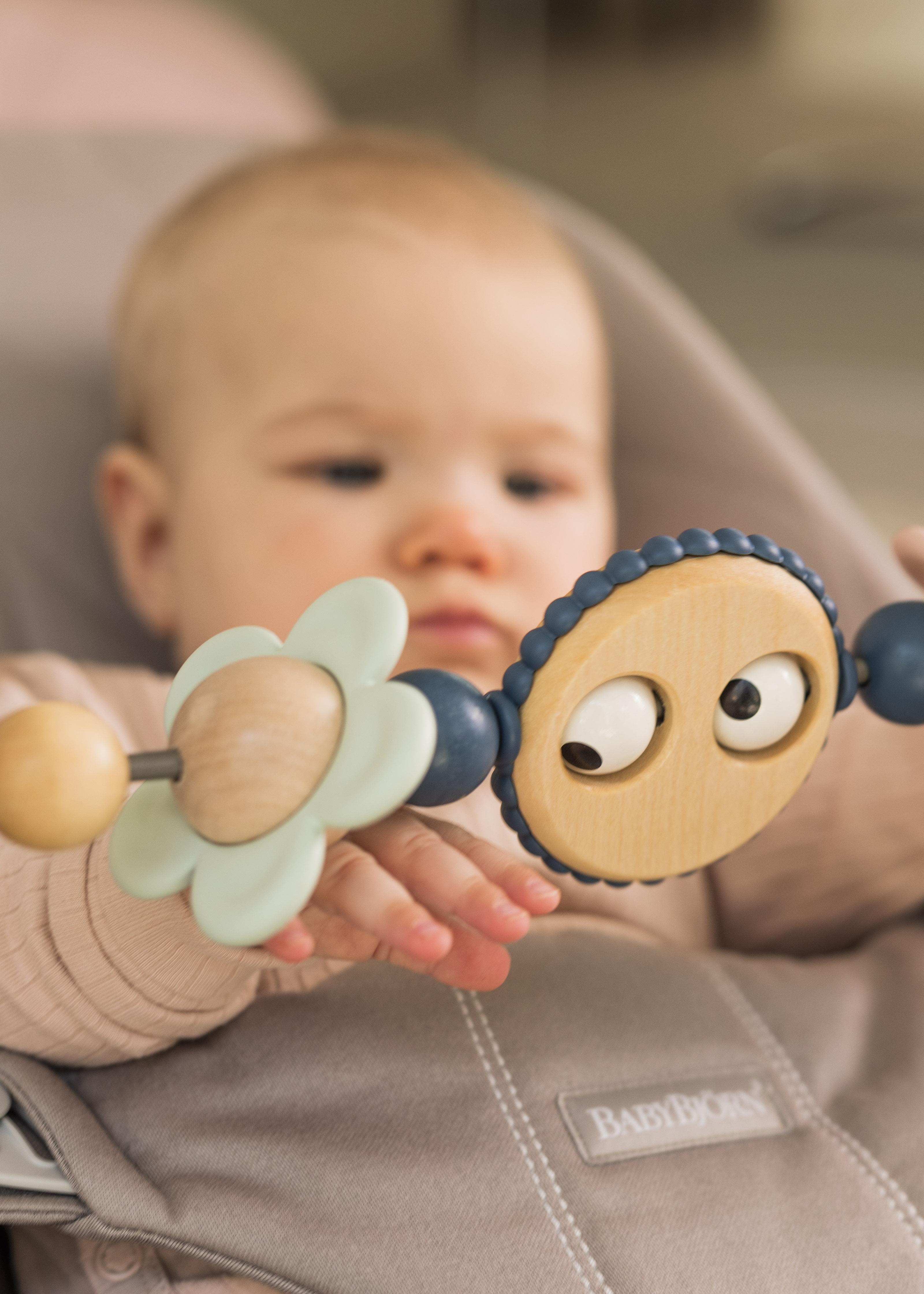 Soft Babies & Hard Facts BabyBjörn